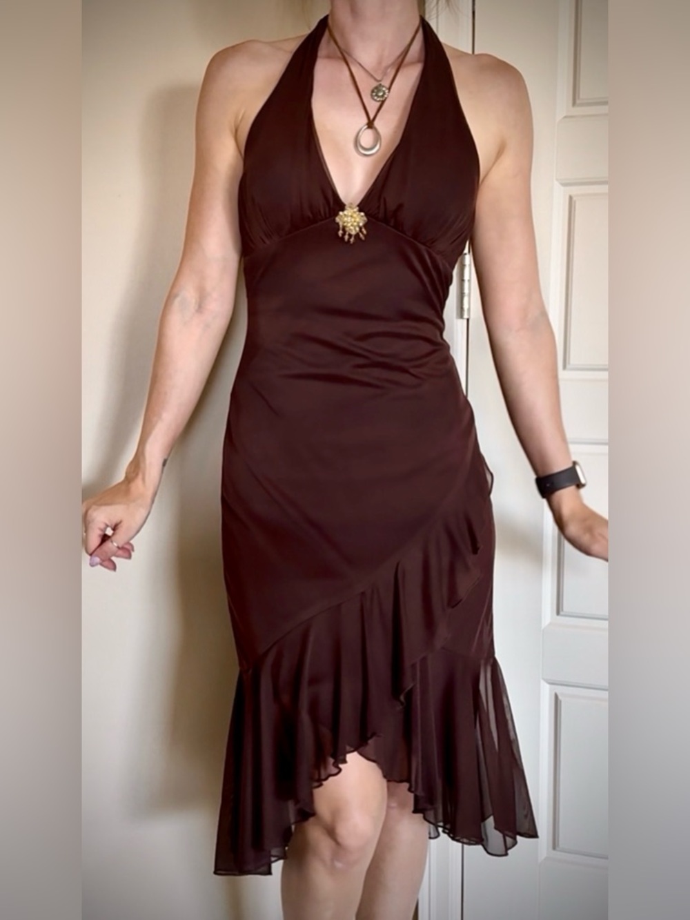 Vintage Brown Halter Midi Dress with Ruffle Hem
